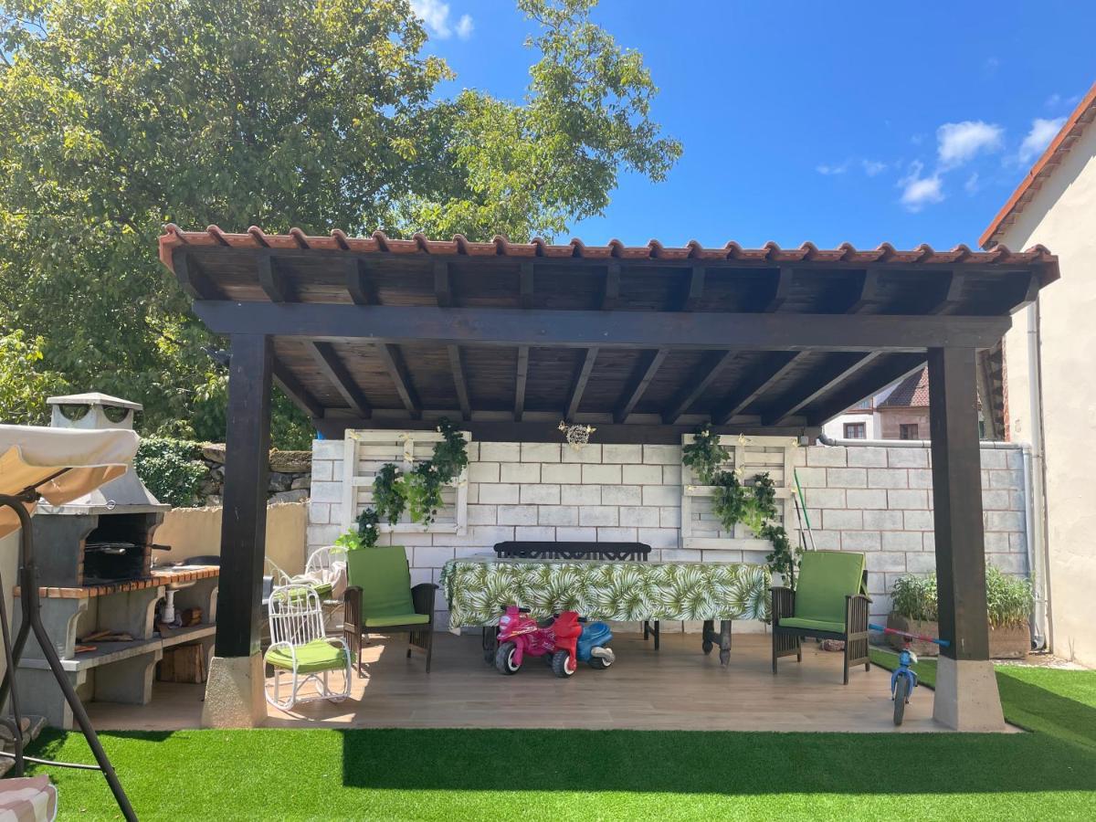 El Corro, acogedora casa con jardín en el corazón de Cantabria Villasuso de Cieza Exterior foto